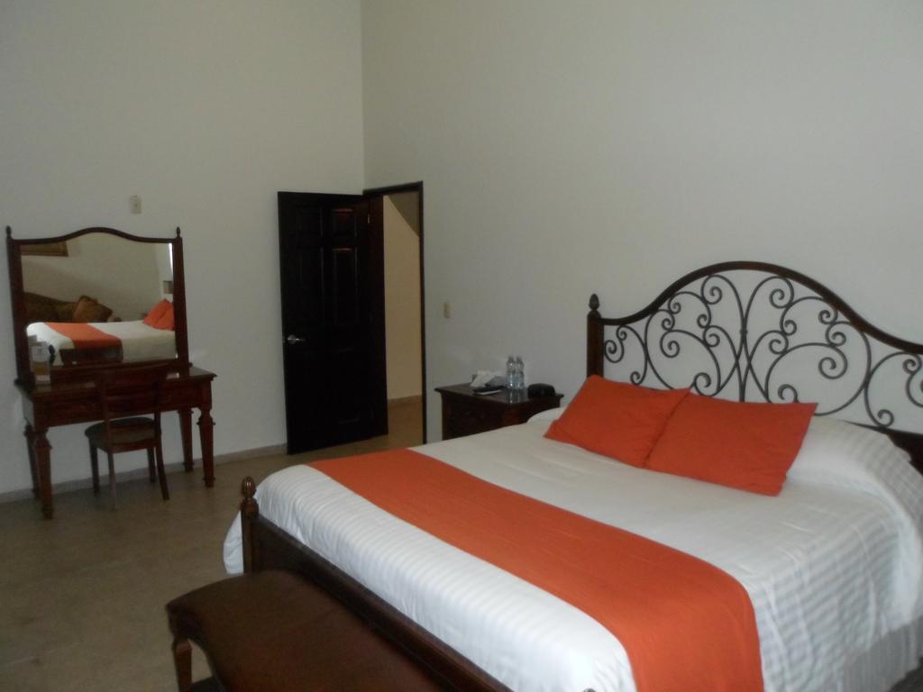 Hotel Poza Rica Inn Екстериор снимка