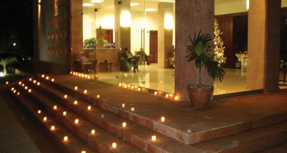 Hotel Poza Rica Inn Екстериор снимка